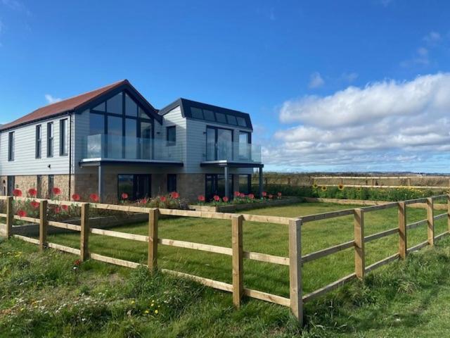 Signal House - A Stunning Beach House - 2020 Build Amble Dış mekan fotoğraf