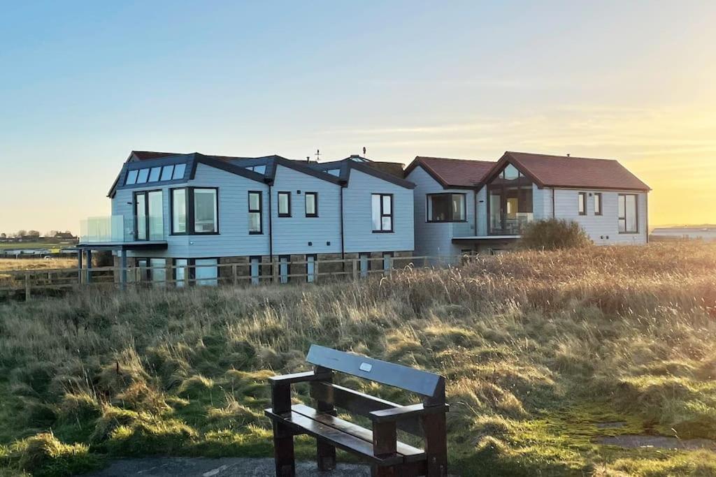 Signal House - A Stunning Beach House - 2020 Build Amble Dış mekan fotoğraf